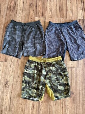 Lululemon T.H.E shorts lot
